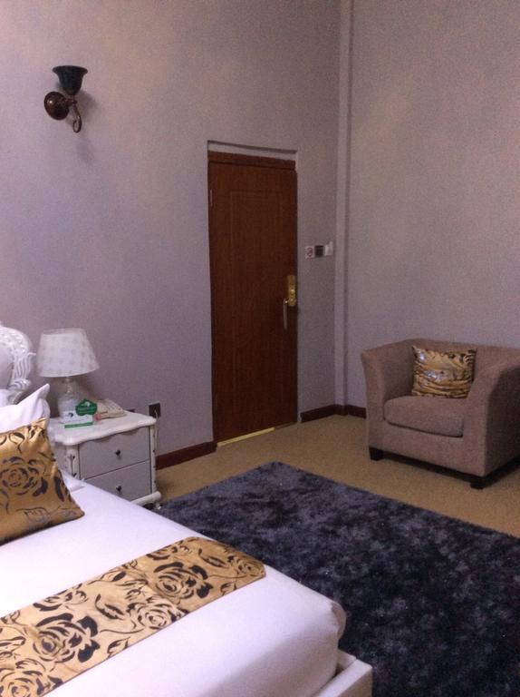 Sherbourne Hotel Kitwe Exterior foto